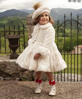  От 1 до 12 лет Для Маленьких девочек, Осенне-Зимнее Розово-Белое Меховое Дворцовое Английское Испанское Красное Бархатное Шерстяное пальто Принцессы на Рождество, Повседне
