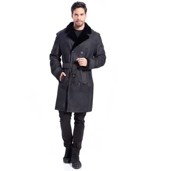  Стильная и щедрая: мужская длинная куртка из черной кожи с отворотами из овечьей шерсти и классическим двубортным поясом.