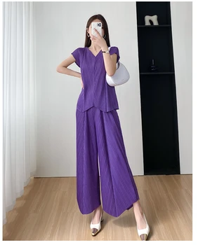 Хит продаж, футболки Miyake fold fashion word с коротким рукавом и v-образным вырезом + прямые брюки, однотонный костюм-двойка в наличии