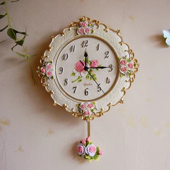  Роскошные Розовые настенные часы Винтажные часы с качающимся маятником, Настенные Креативные часы для гостиной, спальни, Бесшумные Потертые Шикарные Настенные часы из смолы